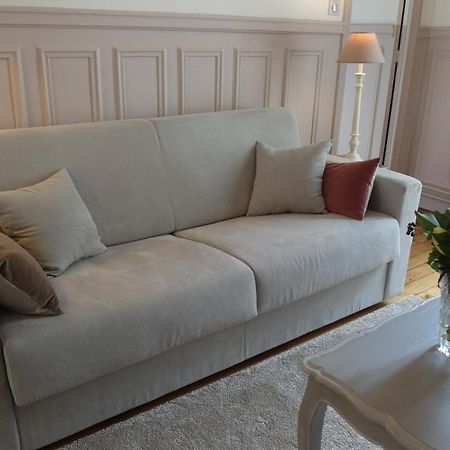 Chambre D Hote : Louvre Elegant Apt Suite Paris Exterior foto