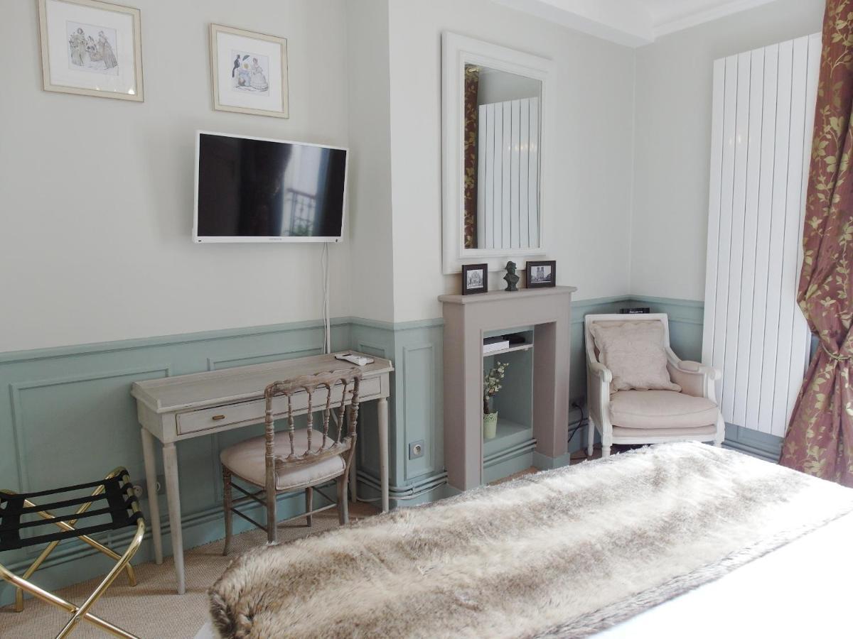 Chambre D Hote : Louvre Elegant Apt Suite Paris Exterior foto